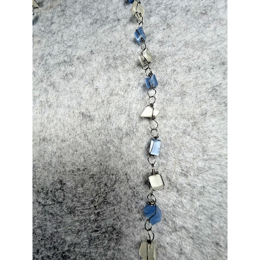 Vintage Y2K Blue Ivory Cats Eye Glass Bead Necklace Double Strand Wire Wrapped - Picture 4 of 7